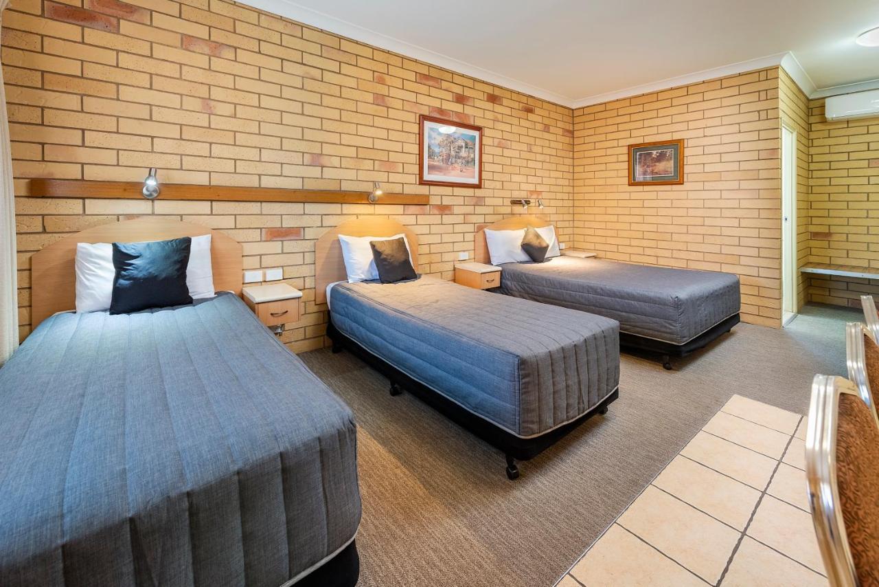 Roma Mid Town Motor Inn Екстериор снимка
